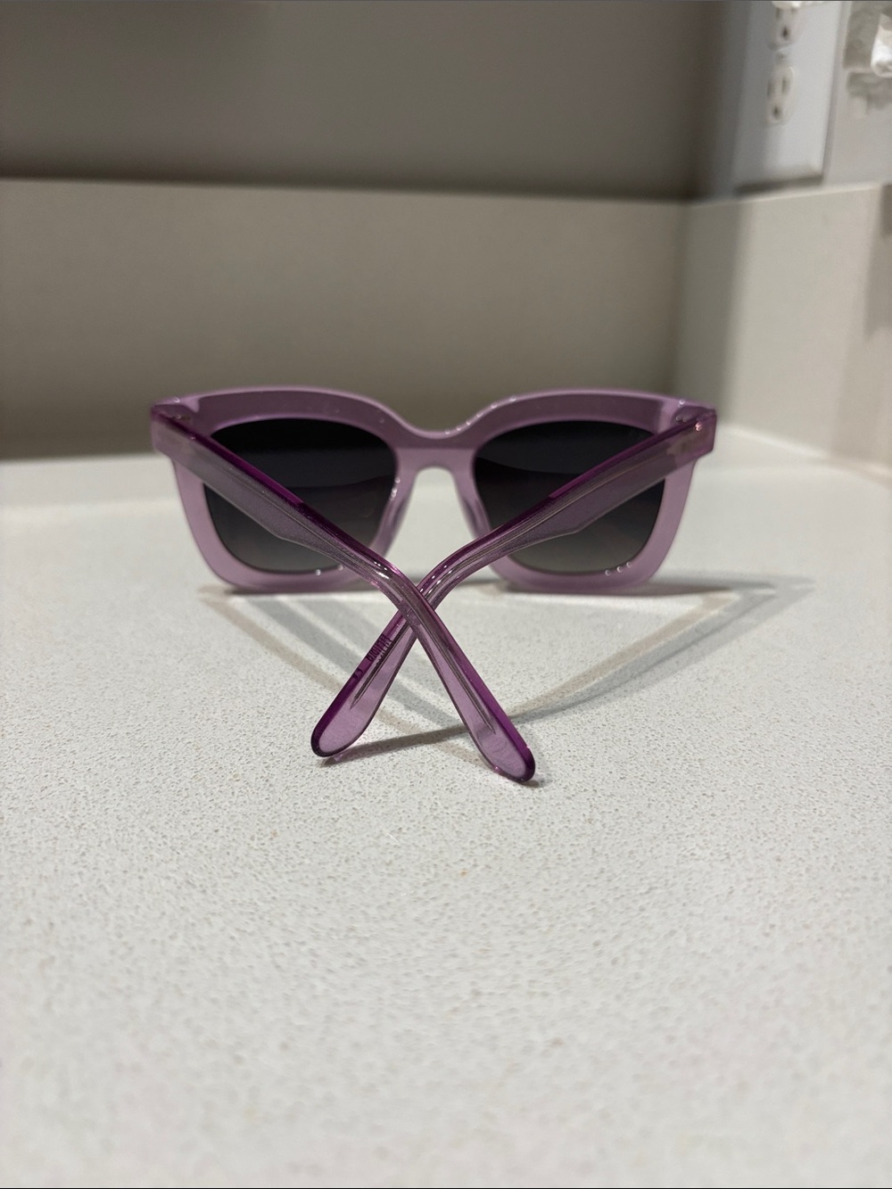 Diff Carson Sunglasses - Picture 2 of 6